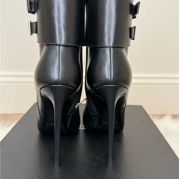 Saint Laurent Black Leather Janis Cuff Boots 37 BNIB! - Picture 5 of 17